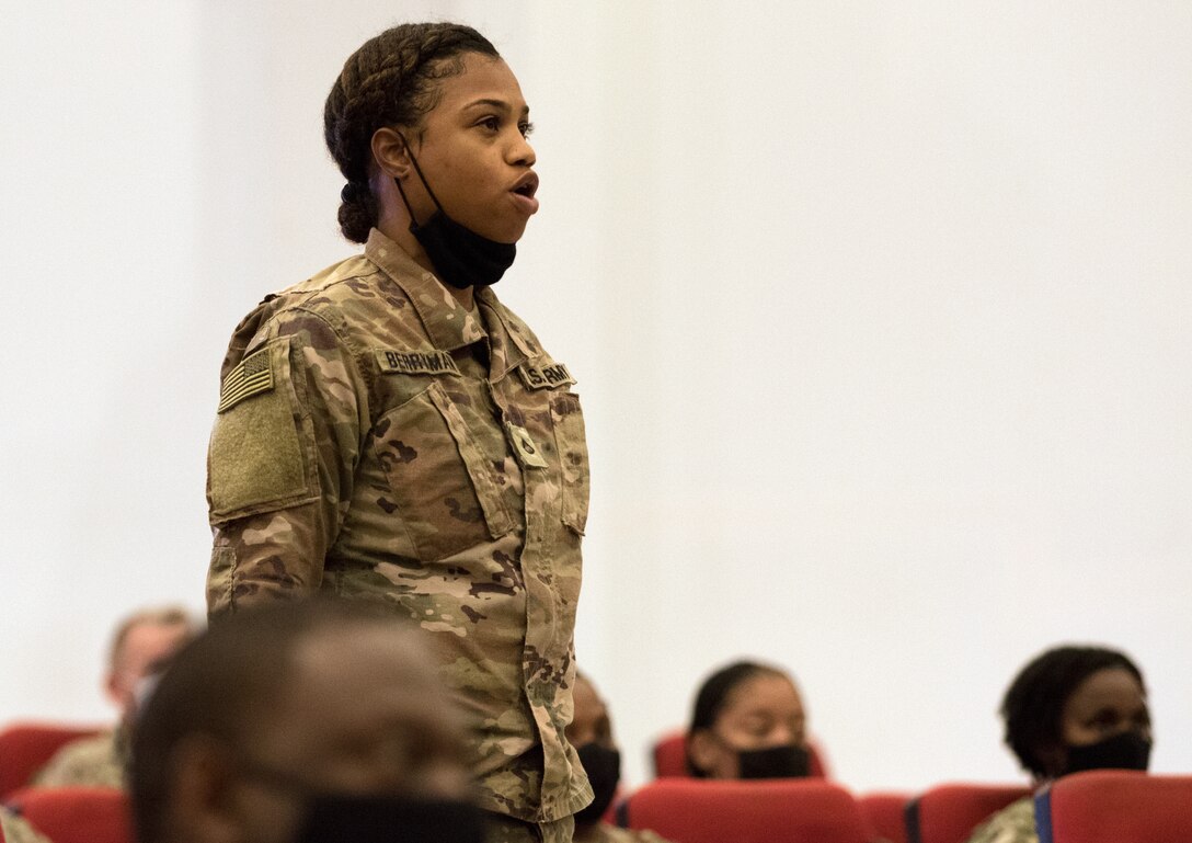 1st TSC CG, Soldiers mark Women’s Equality Day at Camp Arifjan event
