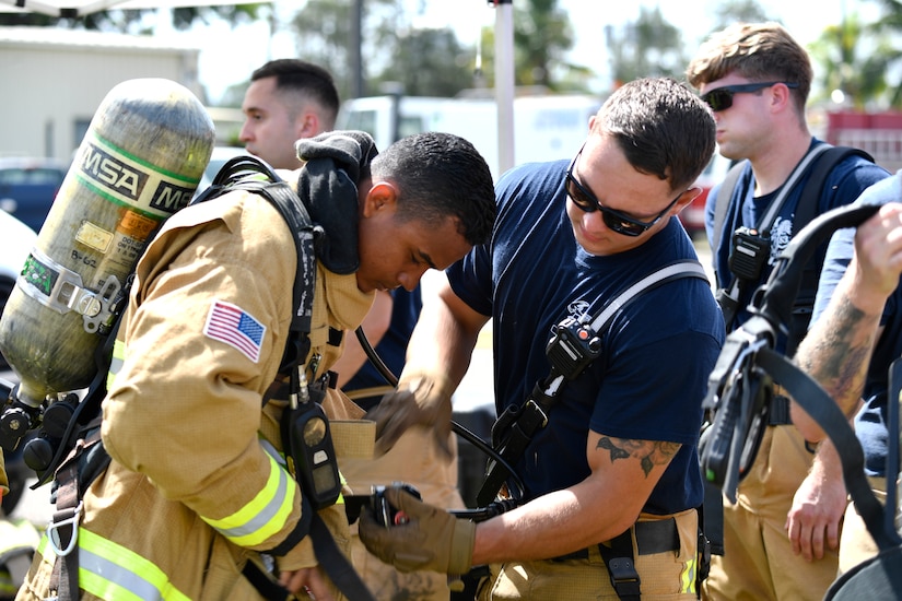 U.S., Central American firefighters train for fire emergencies together