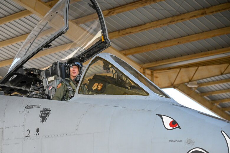 Lt. Col. John “Karl” Marks taxies in after completing 7,000 hours in the A-10C Thunderbolt II on Sept. 1, 2021 at Whiteman AFB, Mo. Marks is the highest hour A-10C pilot in history.