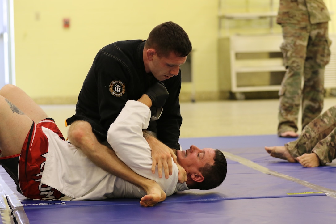 Modern Army Combatives Basic Combatives Course