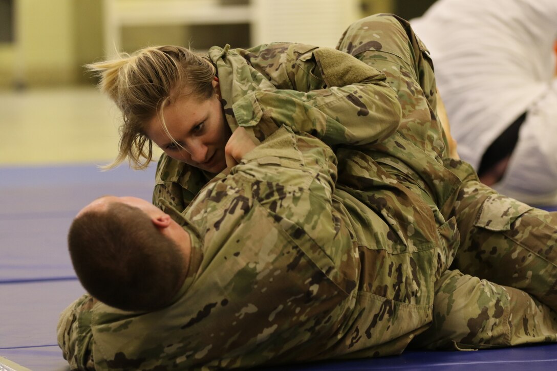 Modern Army Combatives Basic Combatives Course