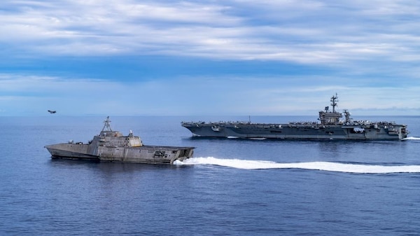 USS Carl Vinson (CVN 70) Transits South China Sea with USS Tulsa (LCS 16)