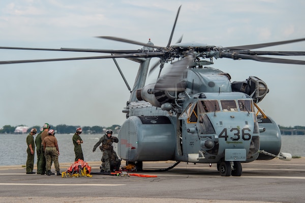 Photo of MH-53E