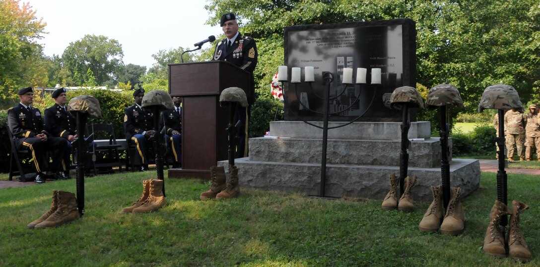 Army Reserve leaders honor 9/11 fallen