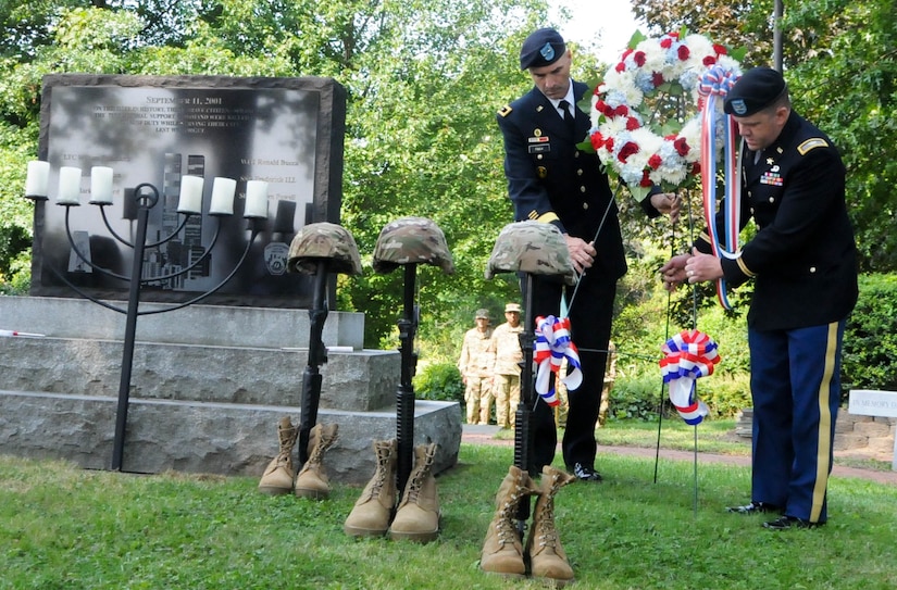 Army Reserve leaders honor 9/11 fallen