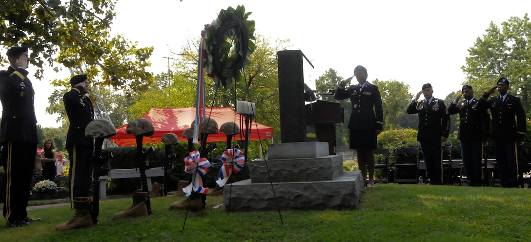 Army Reserve leaders honor 9/11 fallen