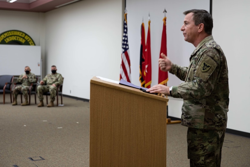 Guidry assumes 86th Training Division command