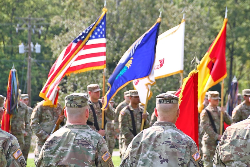 Lt. Col. Steve Mattingly, incoming commander of the 138th Field Artillery Brigade speaks during a change of command ceremony in Lexington, Ky., Sept. 12, 2021. (U.S. Army National Guard photo by Sgt. 1st Class Scott Raymond)