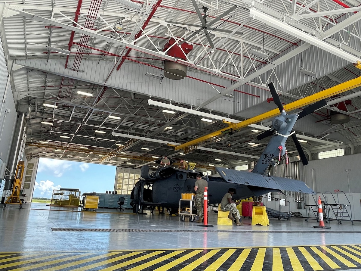 Hangar renovation provides wing with maintenance space for operations > 920th Rescue Wing