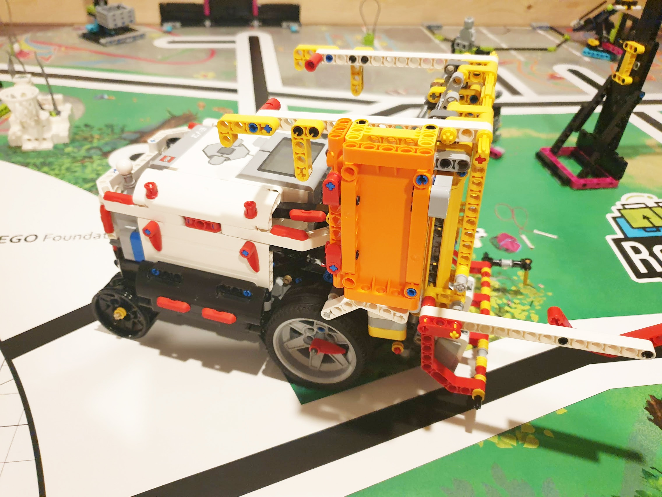 NRL  FIRST Lego League (FLL)