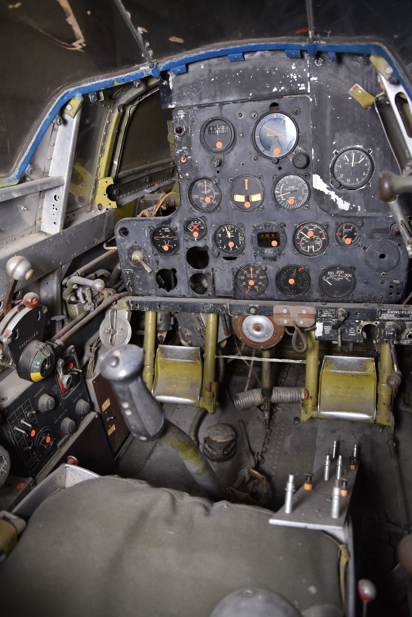 Curtiss P-36A Hawk cockpit view