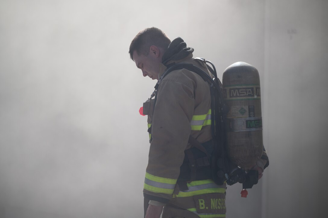 914th conducts search and rescue operations exercise