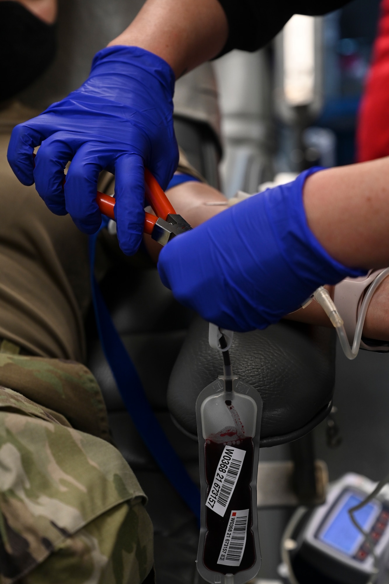 Nomads donate blood, save lives