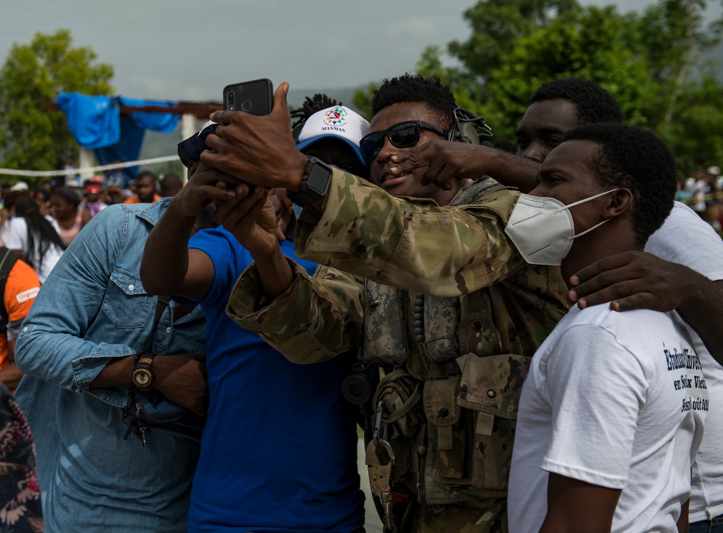 Haitian-born Black Hawk pilot supports JTF-Haiti earthquake relief efforts