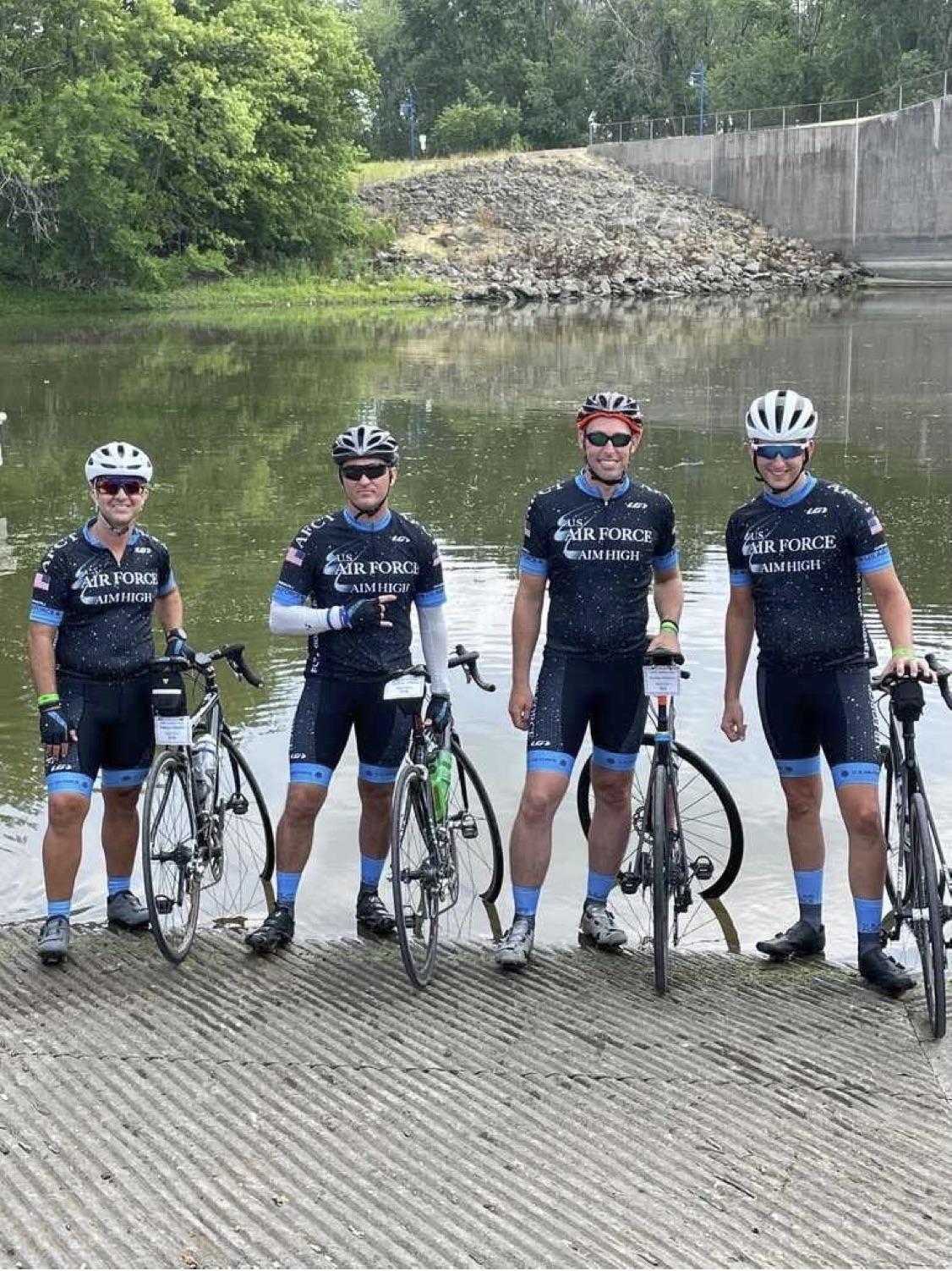 Air force hot sale cycling team