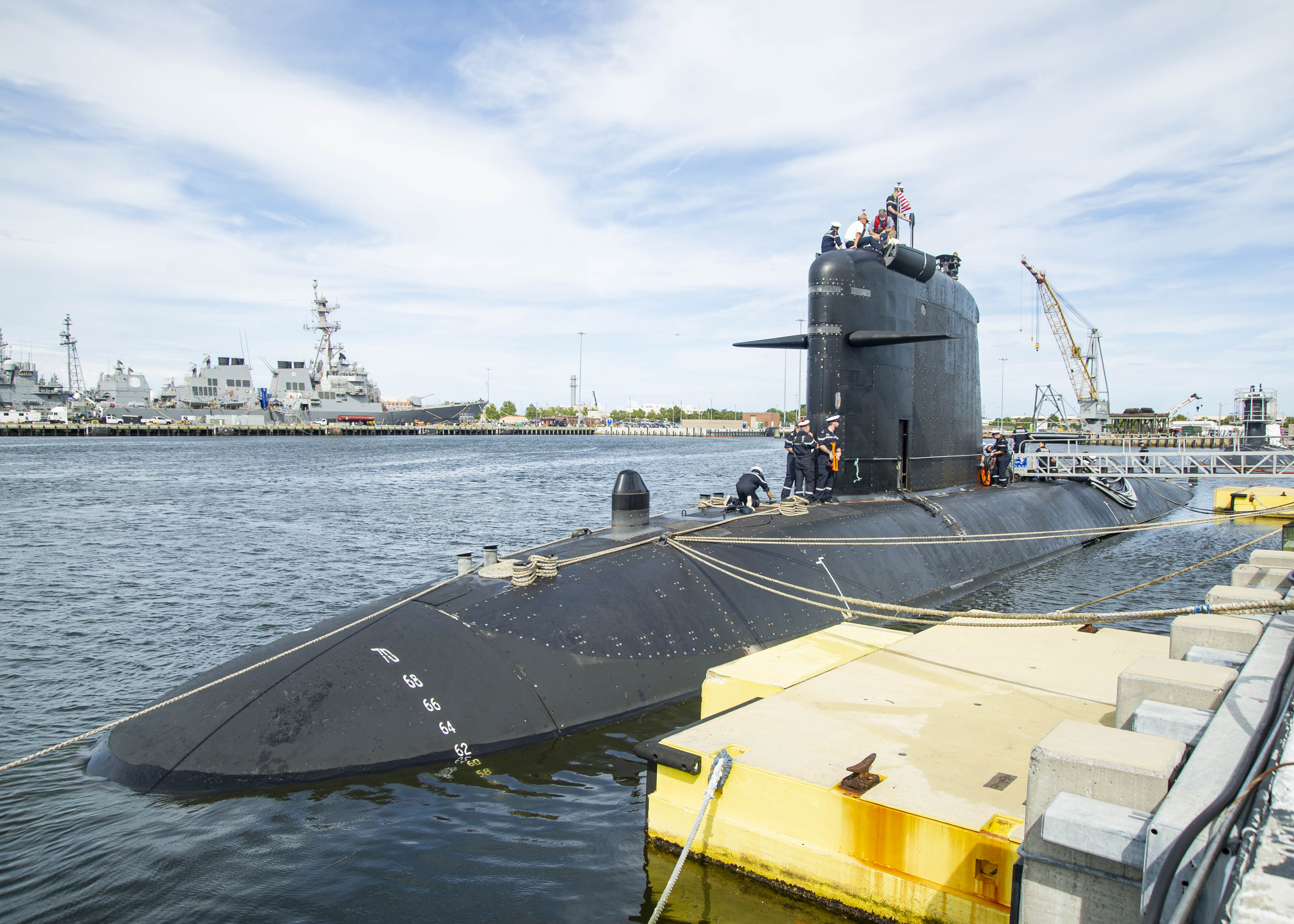 French submarine FNS Améthyste (S605) moors pier side at Naval Station Norfolk, Sept. 16, 2021