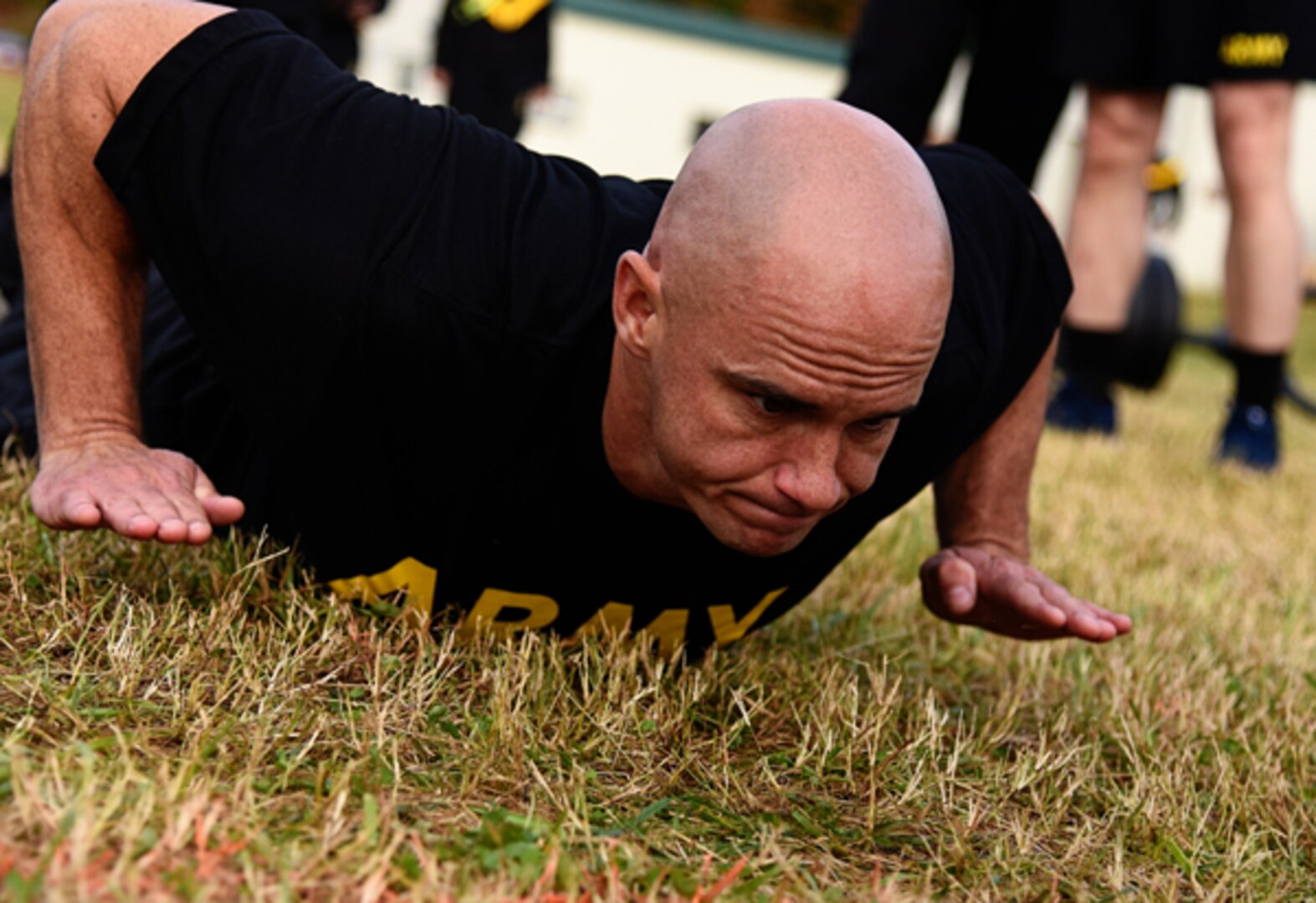 Virginia Soldiers train and test on new Army Combat Fitness Test