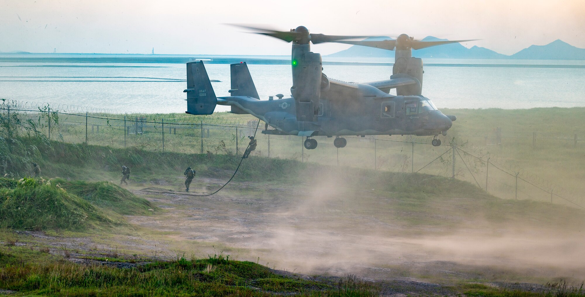 Special Operations Airmen participate in Teak Knife training.
