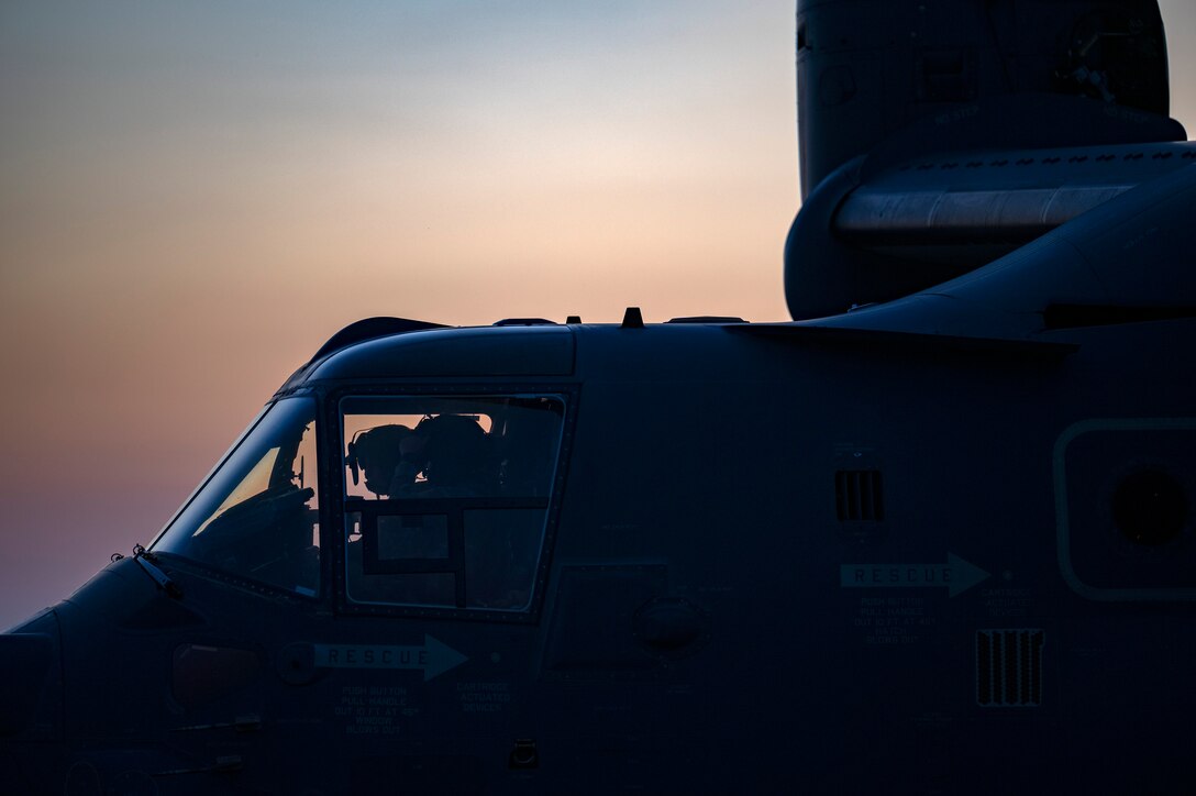 Special Operations Airmen participate in Teak Knife training.