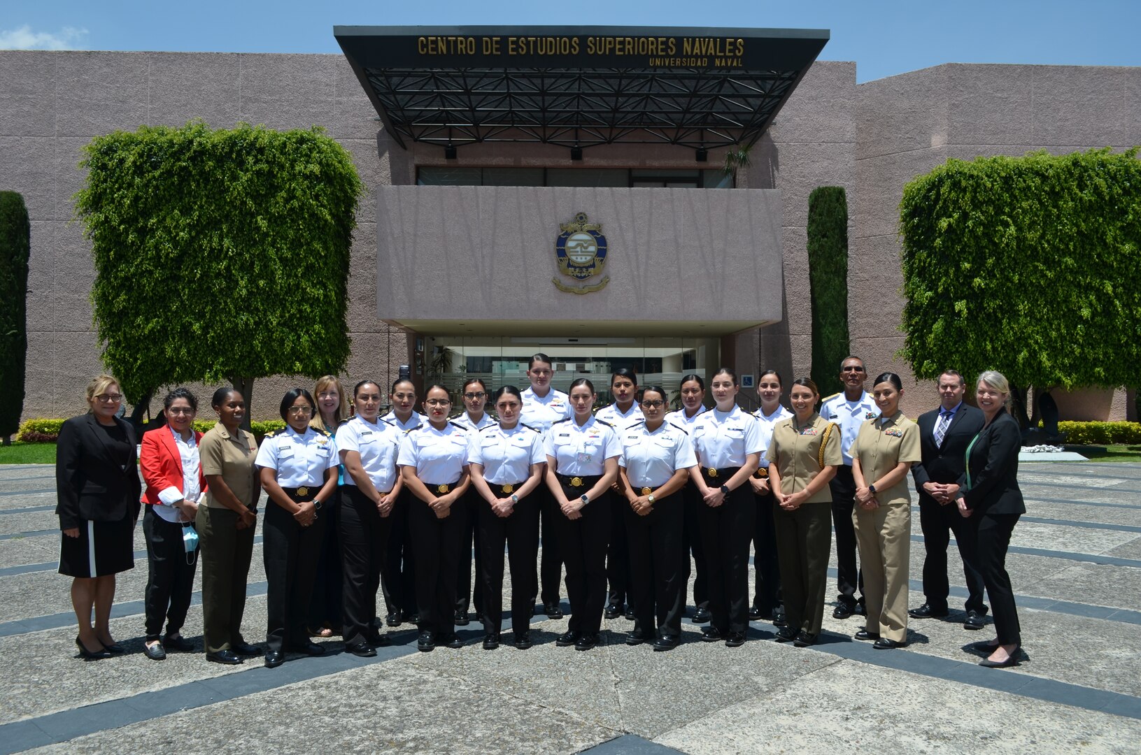 Gender advisors from U.S. Northern Command, U.S. Army North and the U.S. Office of Defense Coordination in Mexico City joined a team from the U.S. Defense Institute of International Legal Studies (DIILS) to deliver Women, Peace, and Security focused training to lawyers and emerging leaders in the Mexican Army and Air Force (SEDENA) and Mexican Navy and Marines (SEMAR) Aug. 1 – 13 in Mexico City.