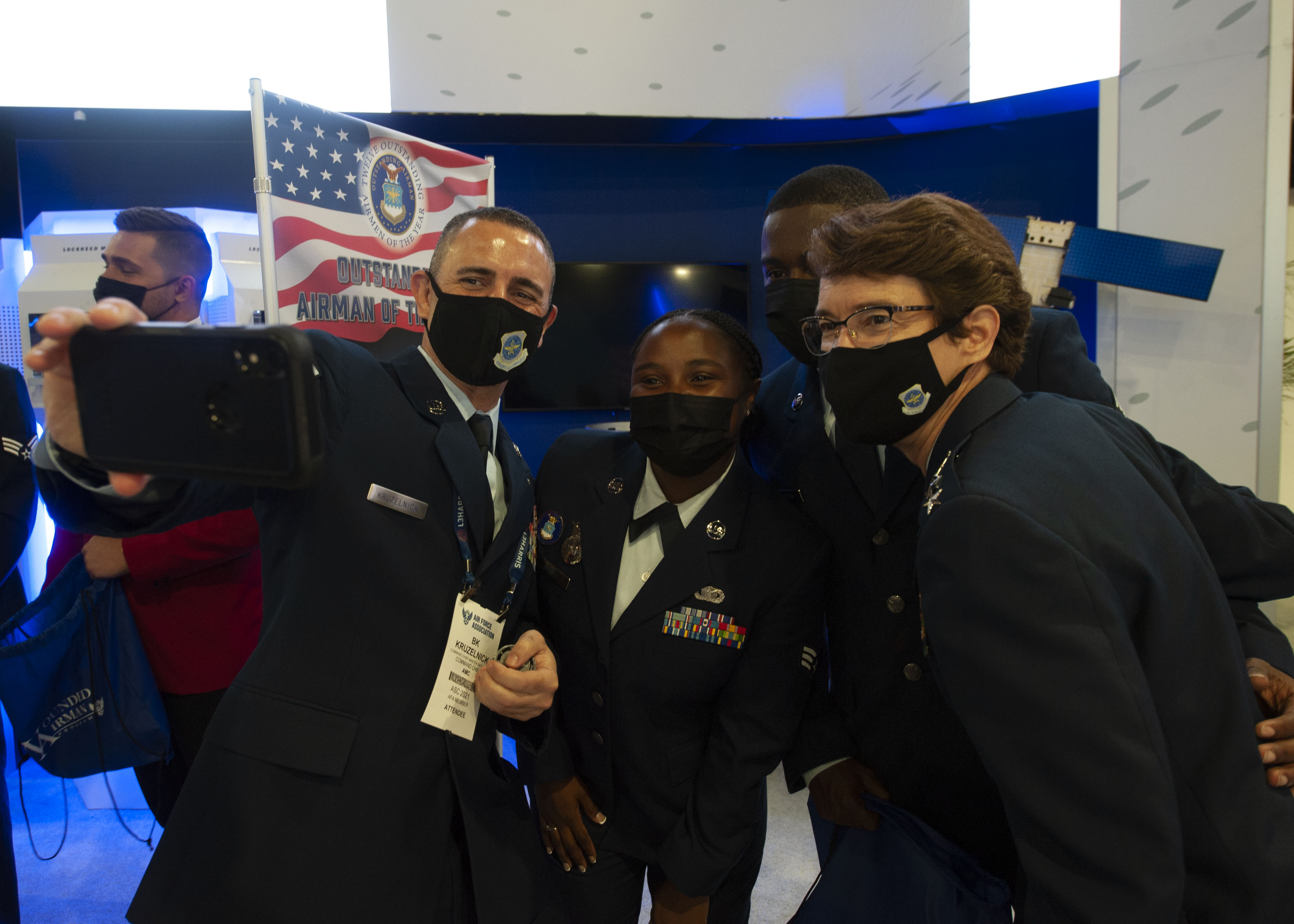 12 Outstanding Airmen of the Year recognized at AFA > Air Force > Features