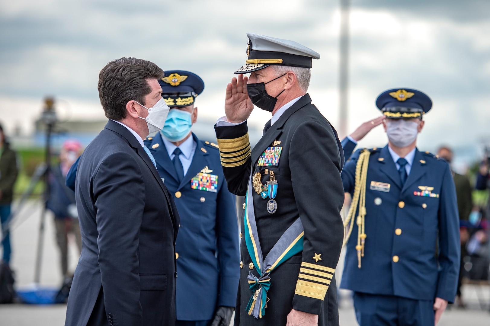 Colombian Minister of Defense Diego Molano presents U.S. Navy Adm. Craig S. Faller, commander of U.S. Southern Command, with the country’s military medal in the Grand Cross category for distinguished service.