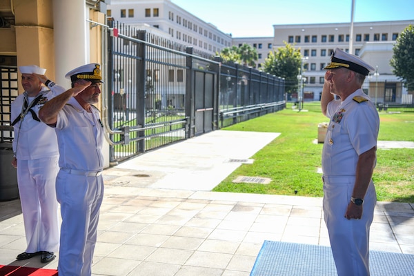 Vice Adm. Gene Black, commander, U.S. Sixth Fleet, right, shakes hands with Vice Adm. Enrico Credendino, Commander in Chief Italian Naval Fleet,