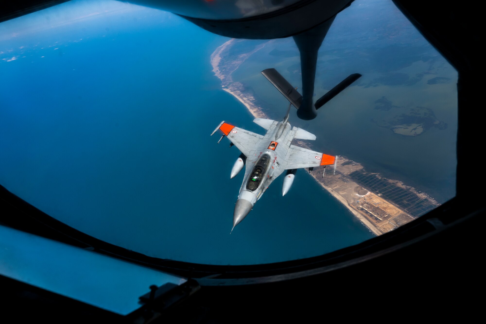 An F-16 Fighting Falcon from the Egyptian Armed Forces receives fuel from a KC-135 Stratotanker