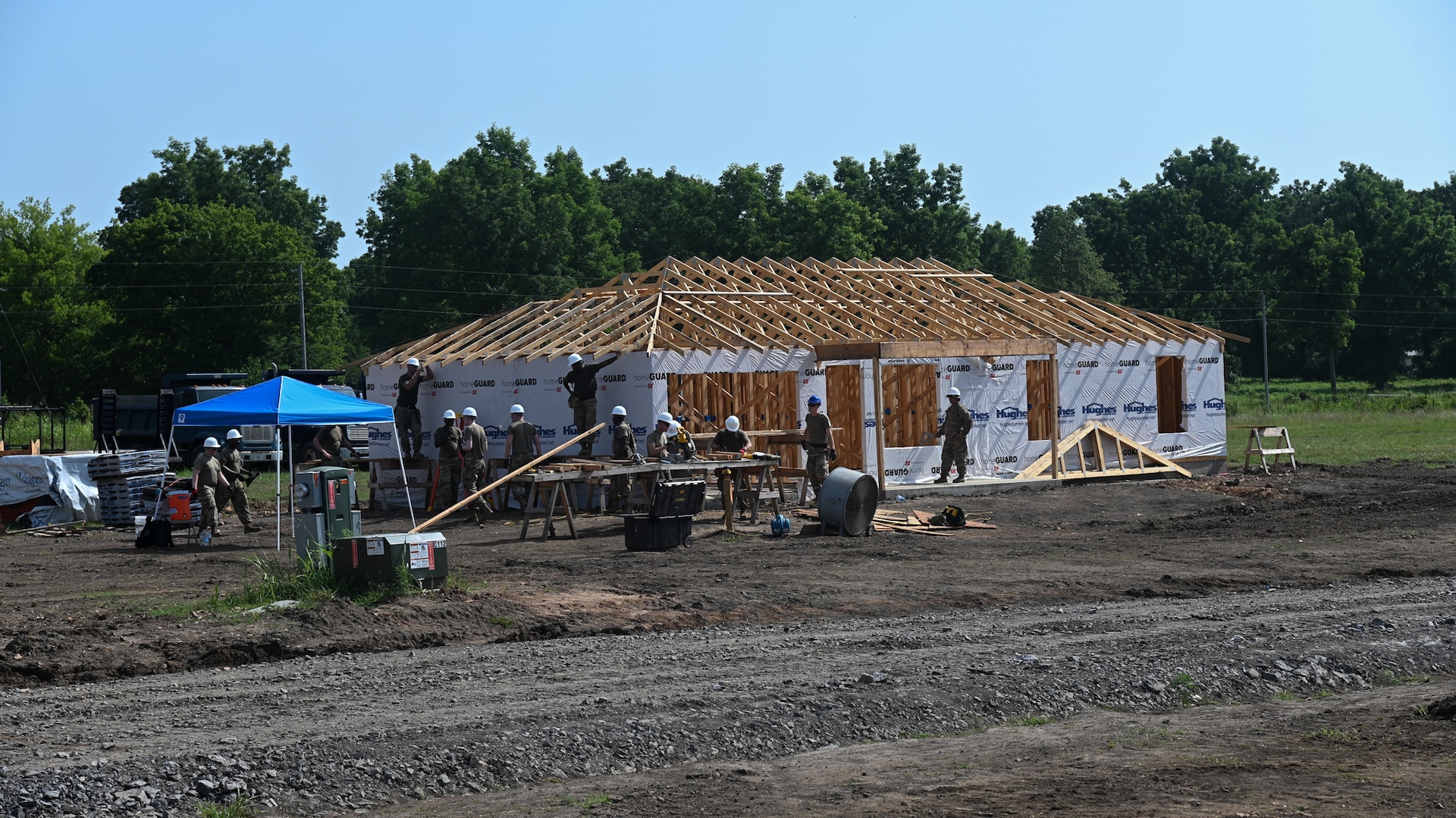 Maryland Kentucky Guard partner to build homes for vets