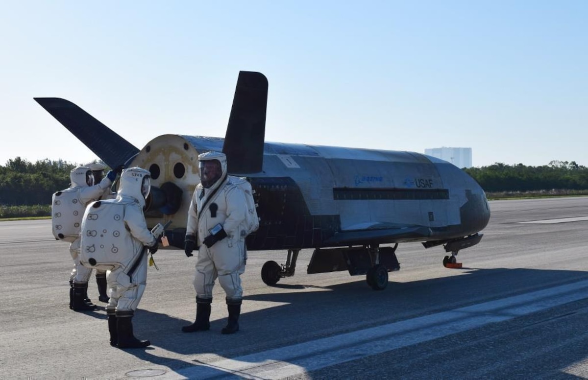 1 ASTS X-37B ORBITAL TEST VEHICLE OTV-3-30SW ATLAS-V BOEING USAF DOD PATCH 