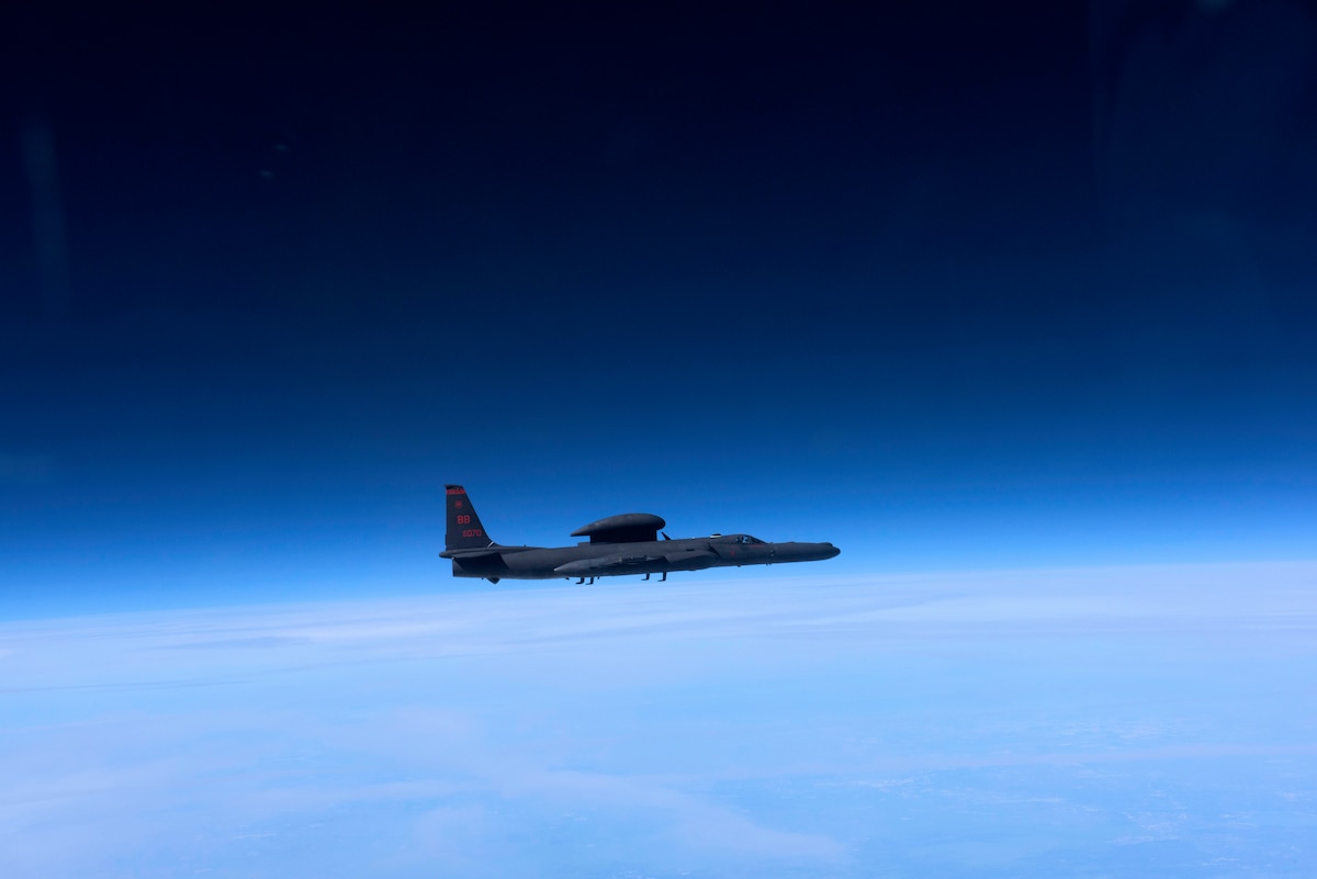 A U- 2 Dragon Lady approaches an altitude near 70,000 ft. above California