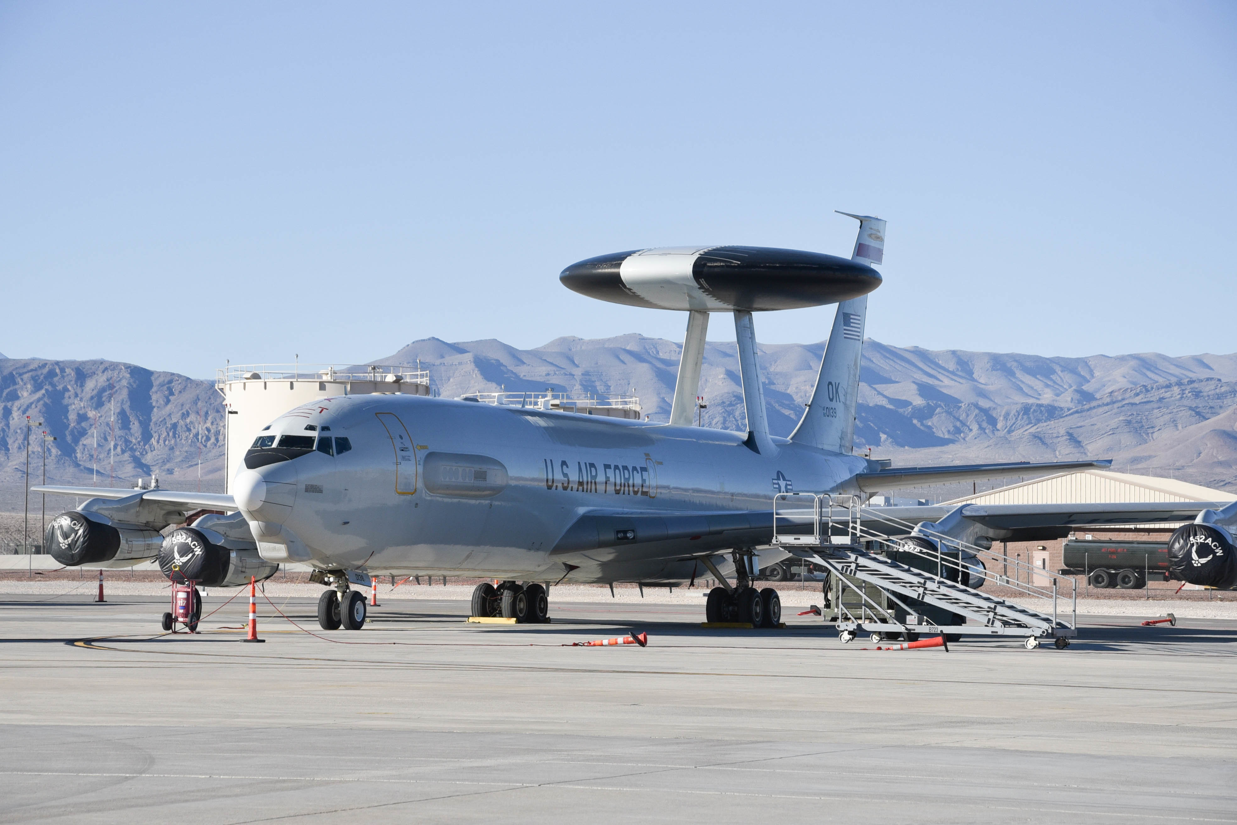 aircraft 8X12 PHOTOGRAPH US AIR FORCE USAF E-3 Sentry AWACS 