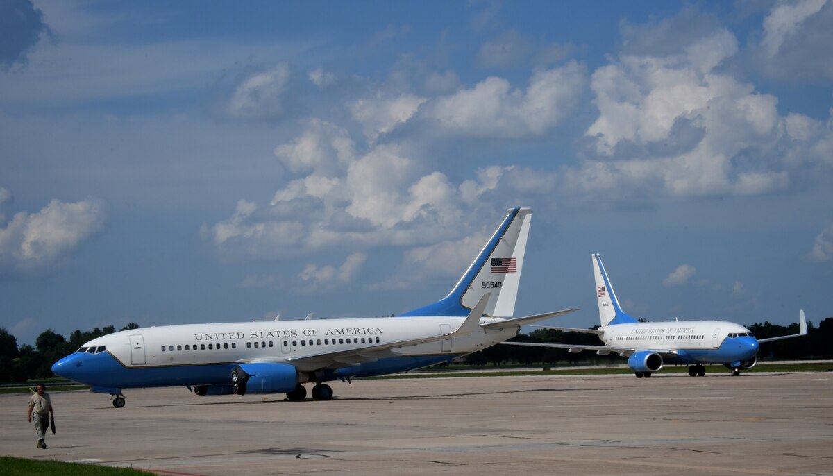 Gemini200 C-40B (737-700) United States Air Force 01-0041 1