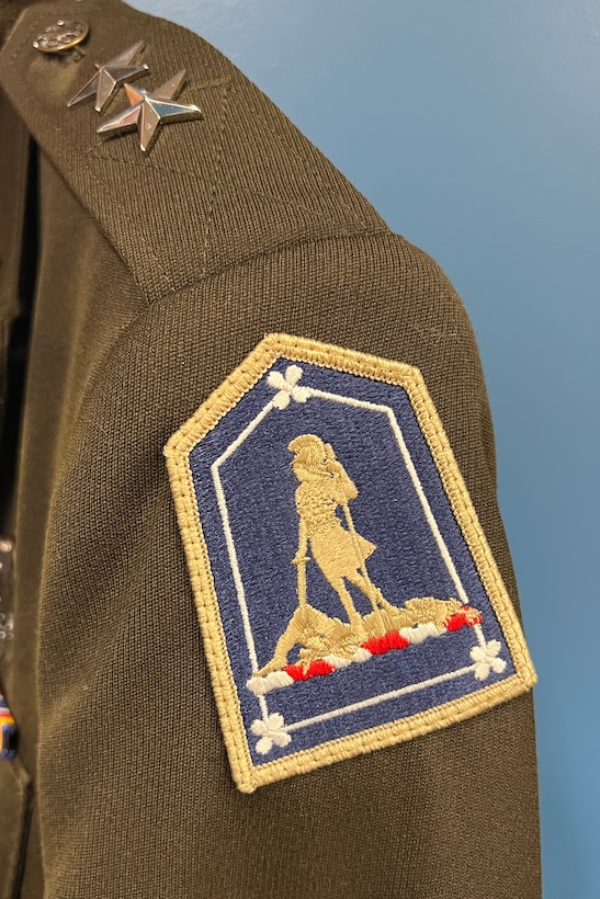 Ceremony introduces new Virginia National Guard HQs shoulder patch