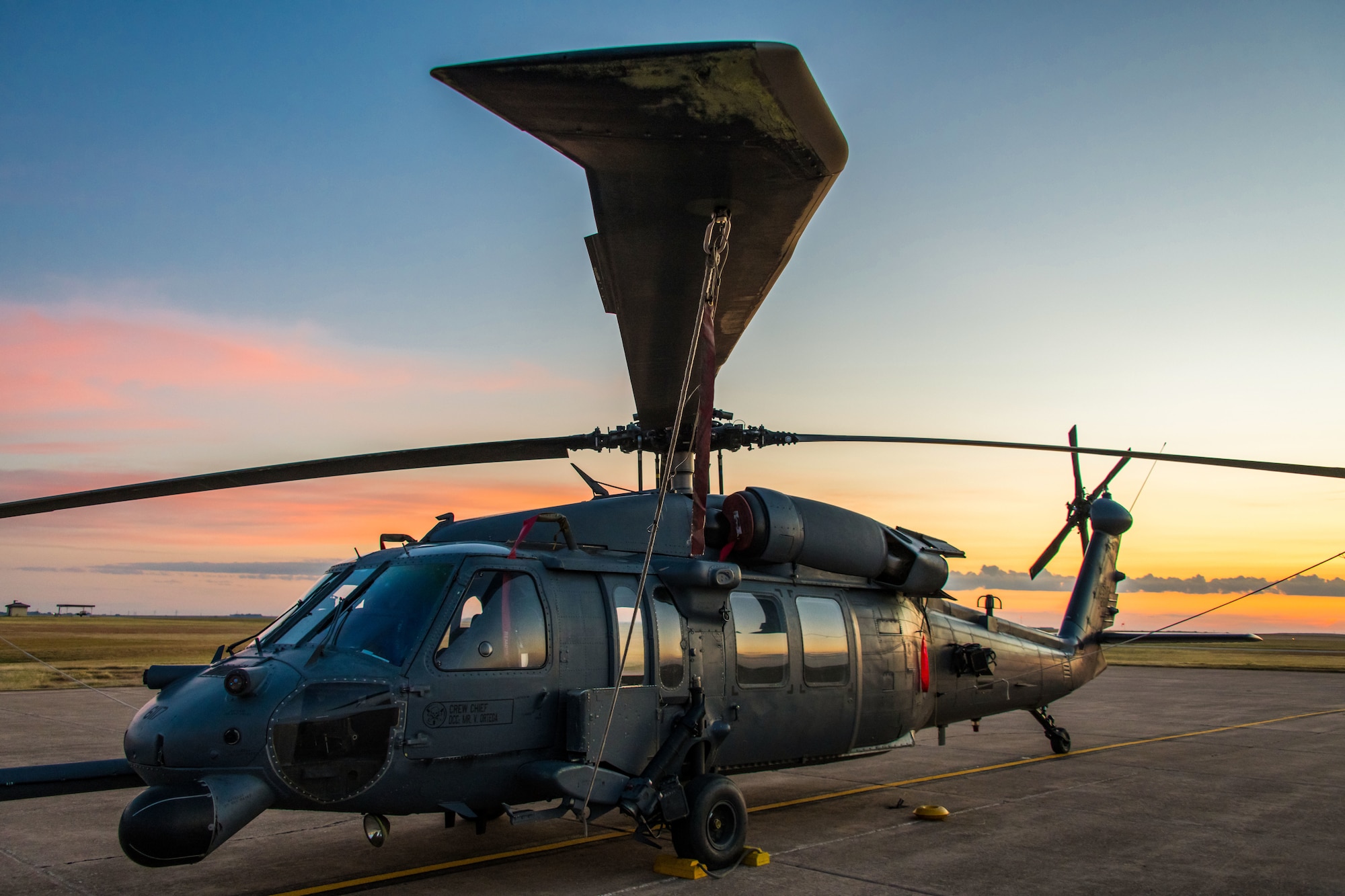 HH-60 Pave Hawk arrives at Sheppard