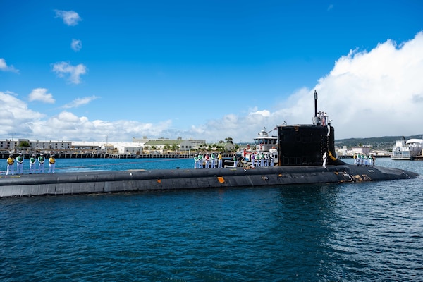 The Virginia-class fast-attack submarine USS Missouri (SSN 780) returns to Joint Base Pearl Harbor-Hickam from deployment in the 7th Fleet area of responsibility.