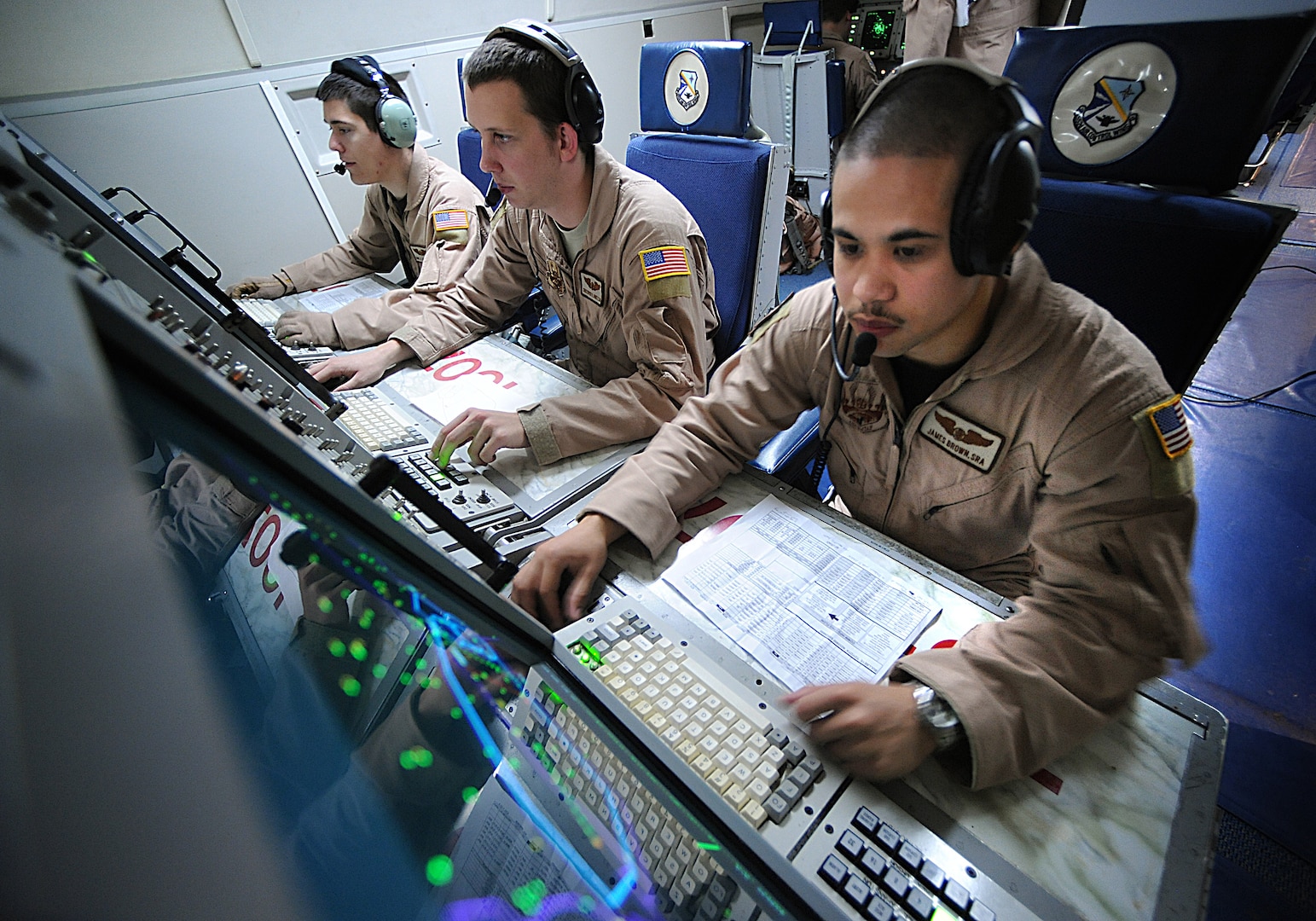US Air Force E-3B Sentry Airborne Warning And Control System surveillance technicians from the 965th Expeditionary Air Control Squadron track simulated hostile aircraft during a multi-national exercise, 9 November 2008. (Photo by MSGT Denise Johnson, USAF).