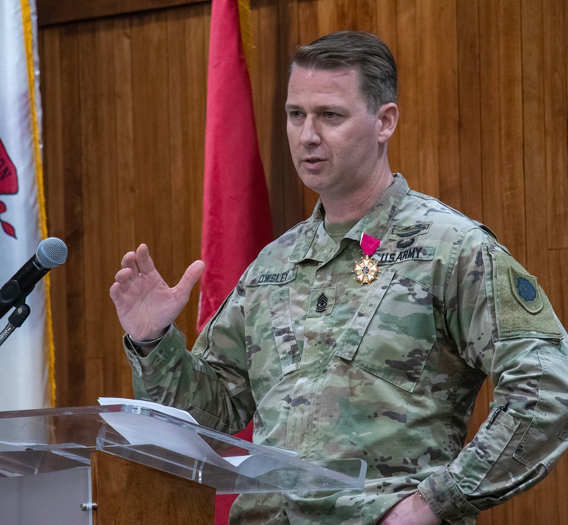 Sgt. Maj. David Owsley, of Forsyth, Illinois, speaks to those in attendance during his retirement ceremony April 1 at the Illinois Military Academy in Springfield, Illinois. Owsley retires after nearly 33 years of service in the Illinois Army National Guard.