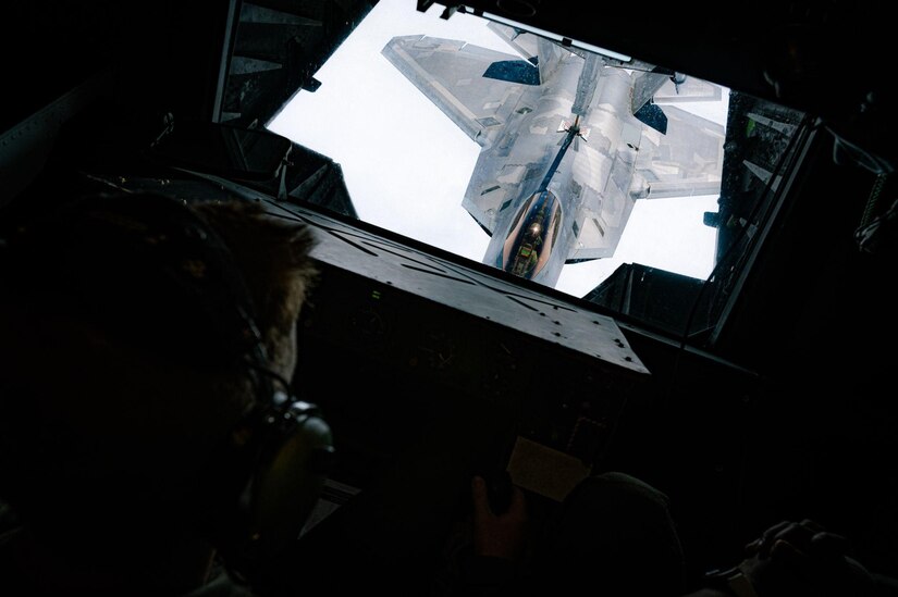 F-22 Raptor receives boom