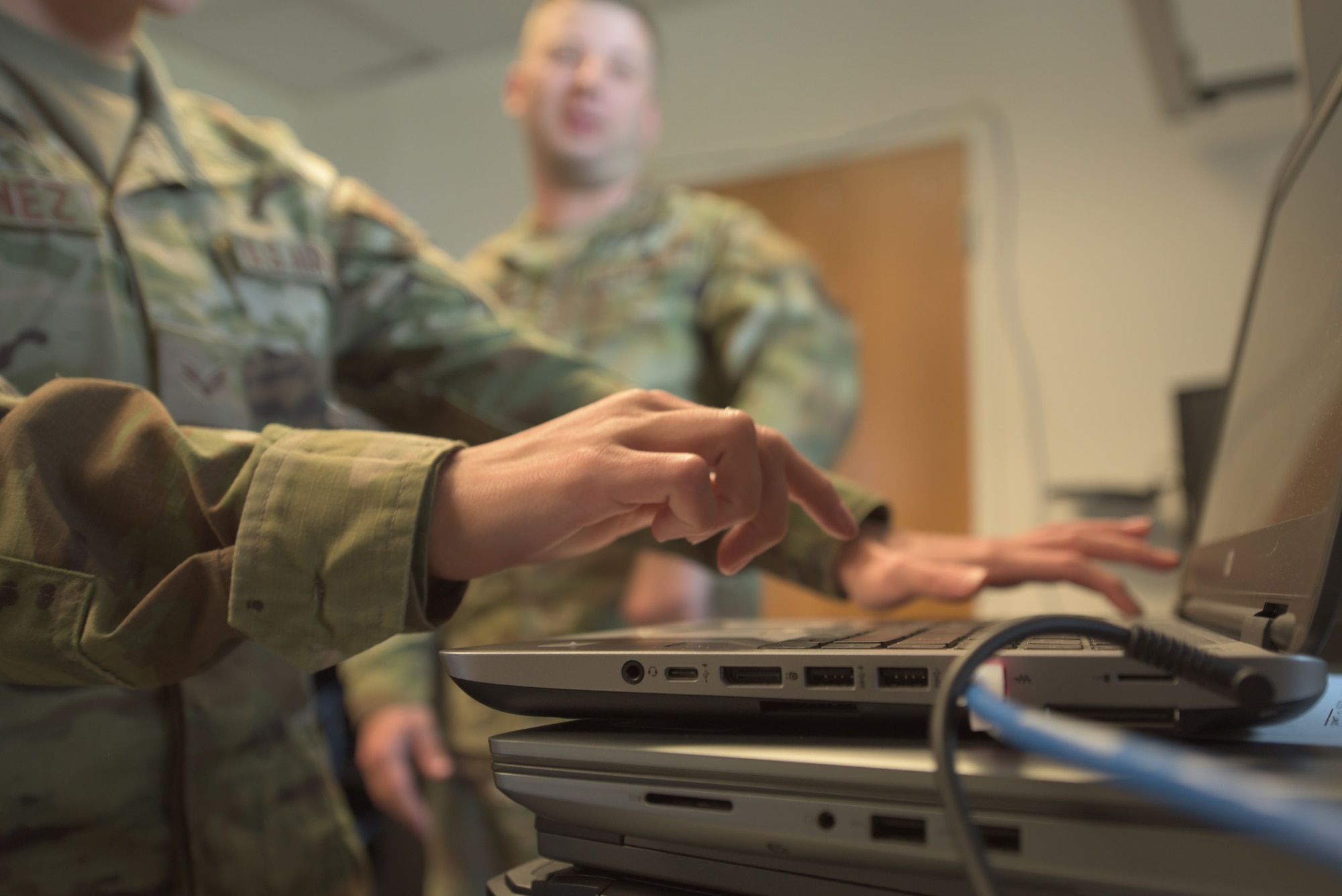 Communications Airmen reimage computer