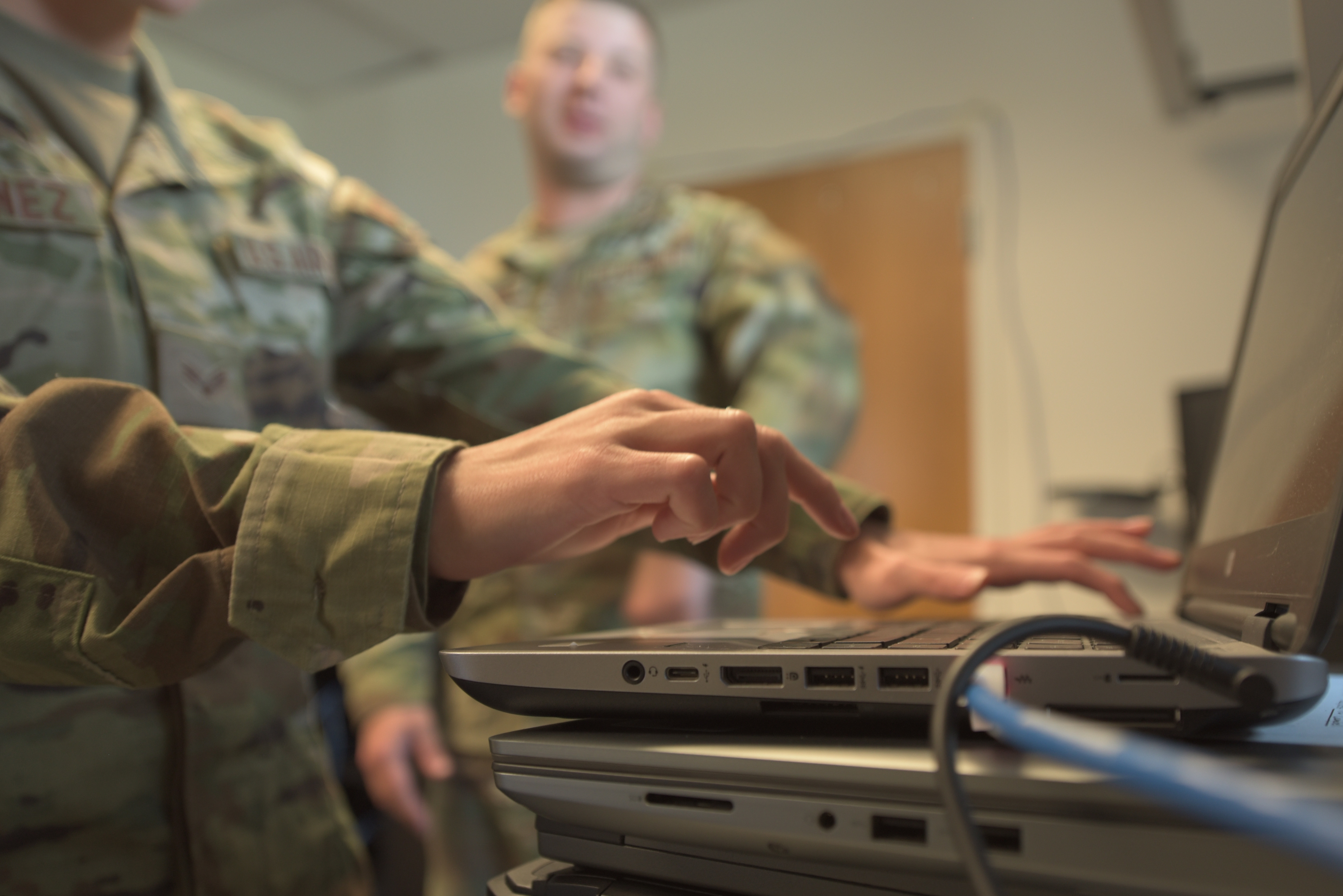 Communications Airmen reimage computer