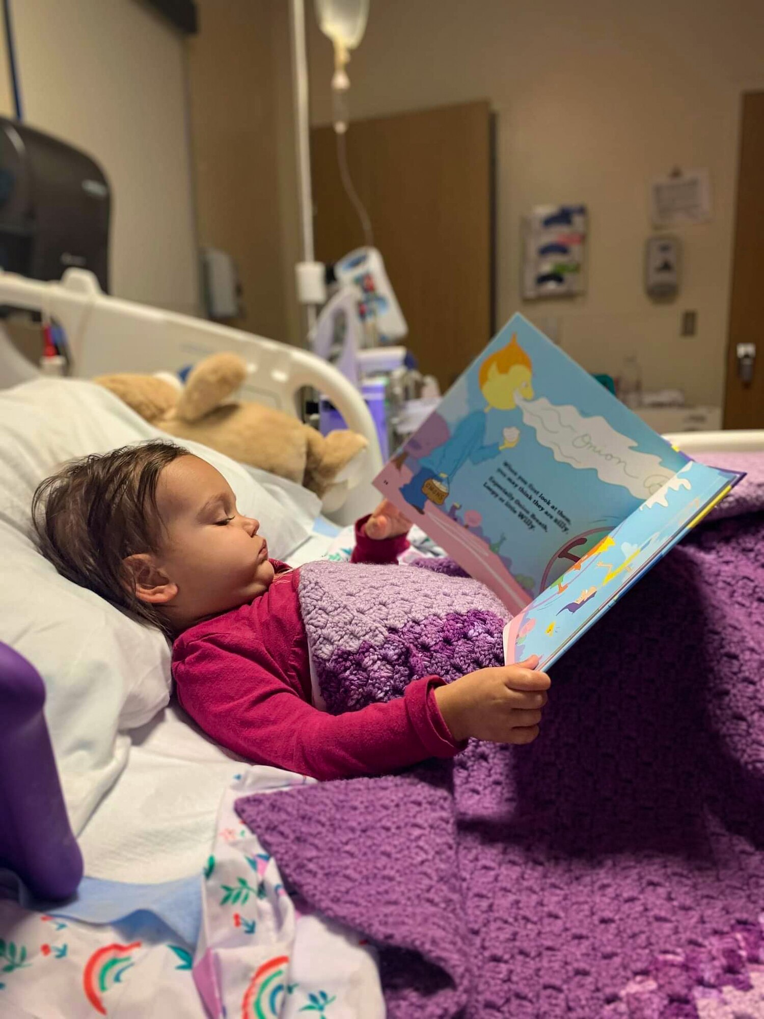 Zoey Sykes reading a book