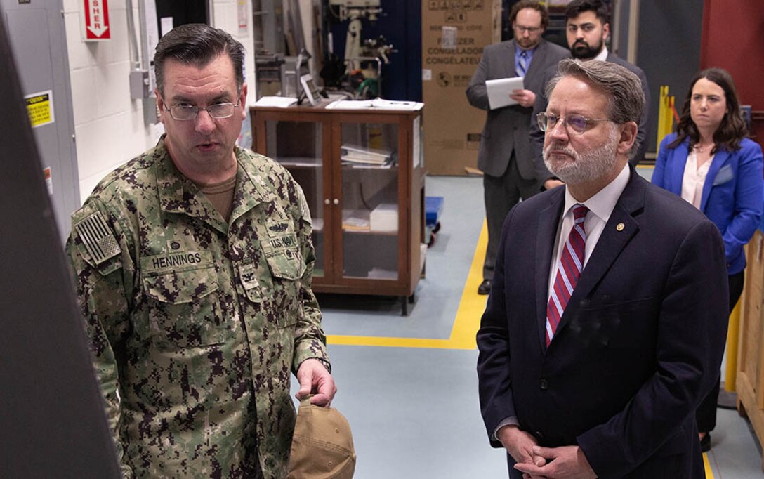 Sen. Gary Peters tours NUWC Division Newport combat systems, UUV labs during April 1 visit