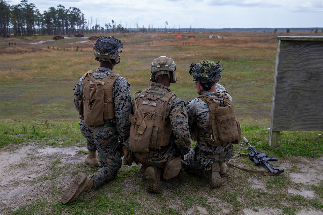 U.S. Marines with 3rd Battalion, 6th Marine Regiment, 2d Marine Division, view targets on Camp Lejeune, North Carolina, April 5, 2022.