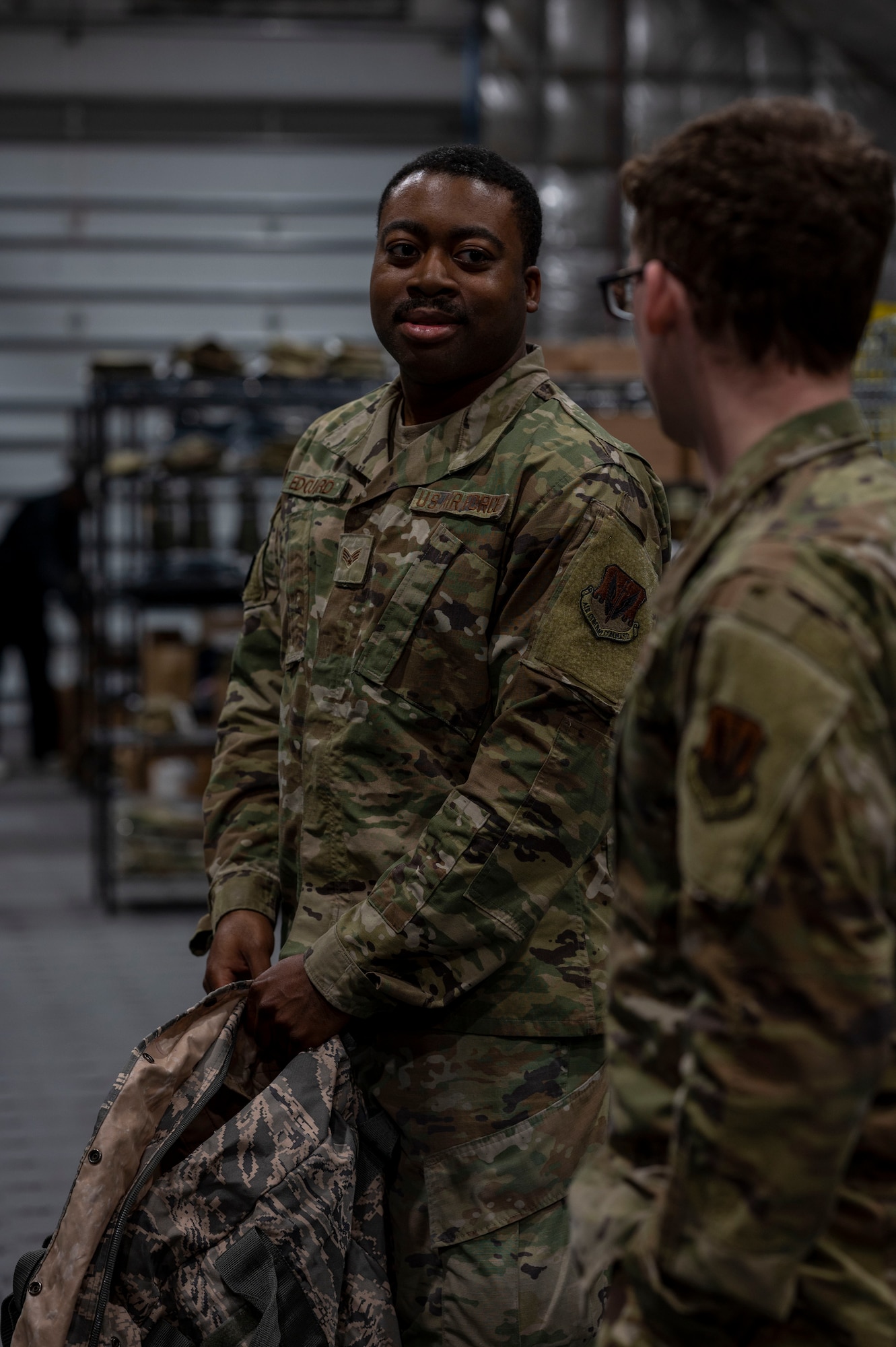 Airmen issue gear