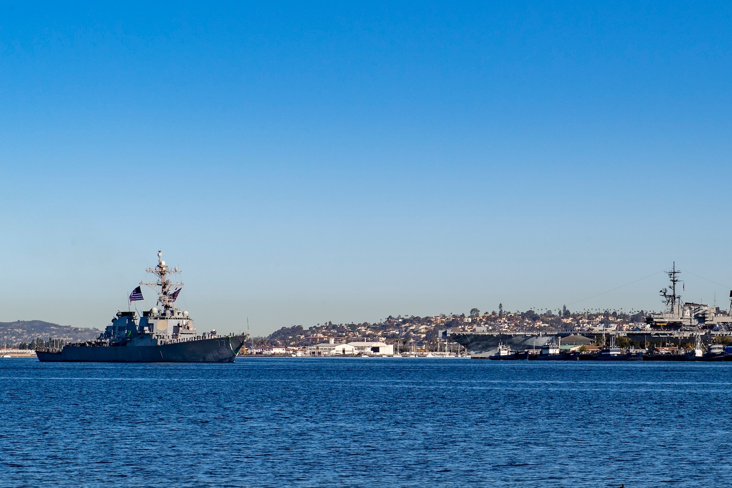 The guided-missile destroyer USS O’Kane (DDG 77) arrives home to San Diego.