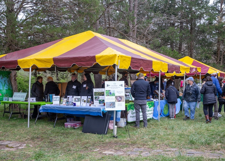 Merrimac Farm hosts annual Bluebell Festival > Marine Corps Base