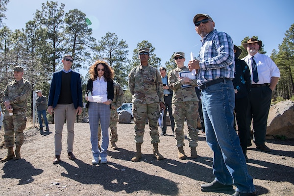 Trevor Henry, project manager for the City of Flagstaff, foreground right, discusses the Rio de Flag Flood-Risk Management project with U.S. Army Corps of Engineers South Pacific Division and Los Angeles District leaders during a tour of the project site April 5 in Flagstaff, Ariz.
