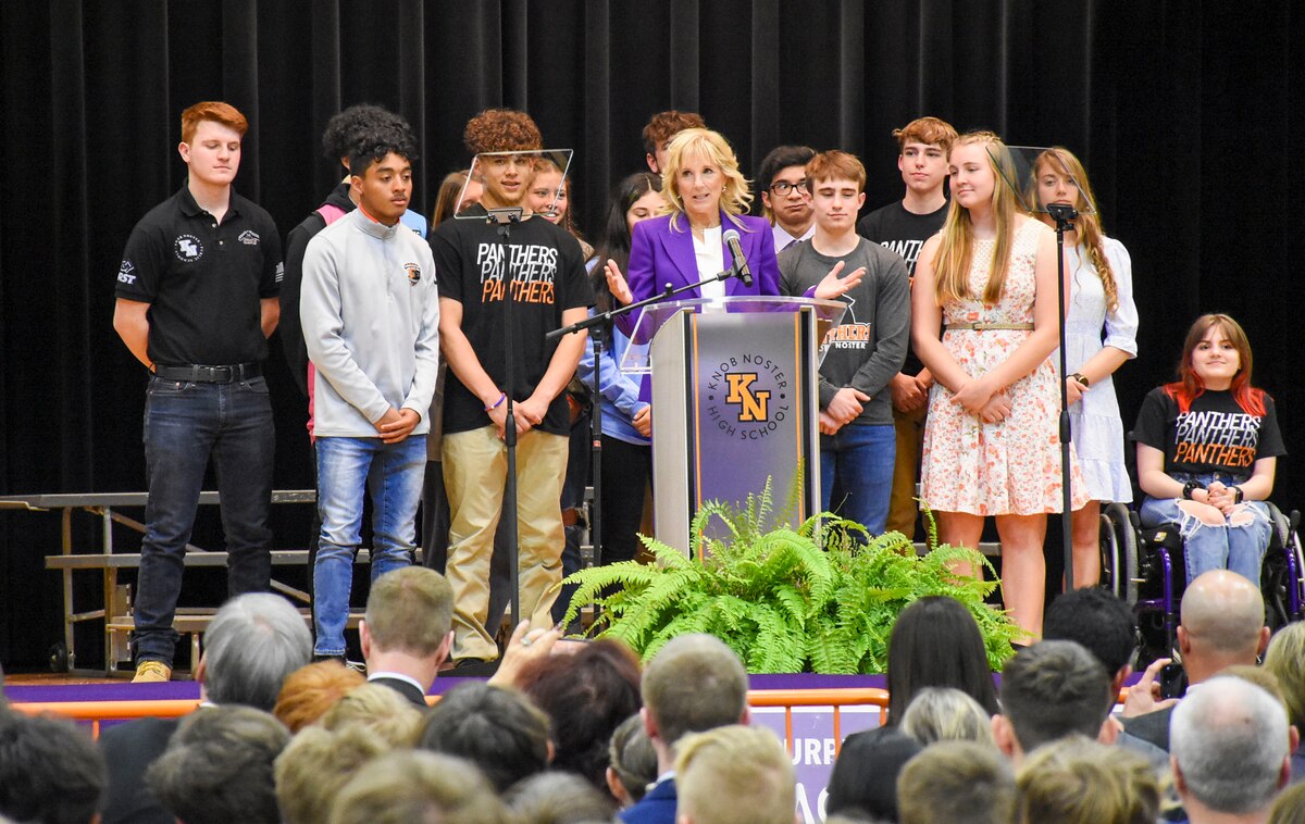 First Lady visits Whiteman Elementary and Knob Noster High School