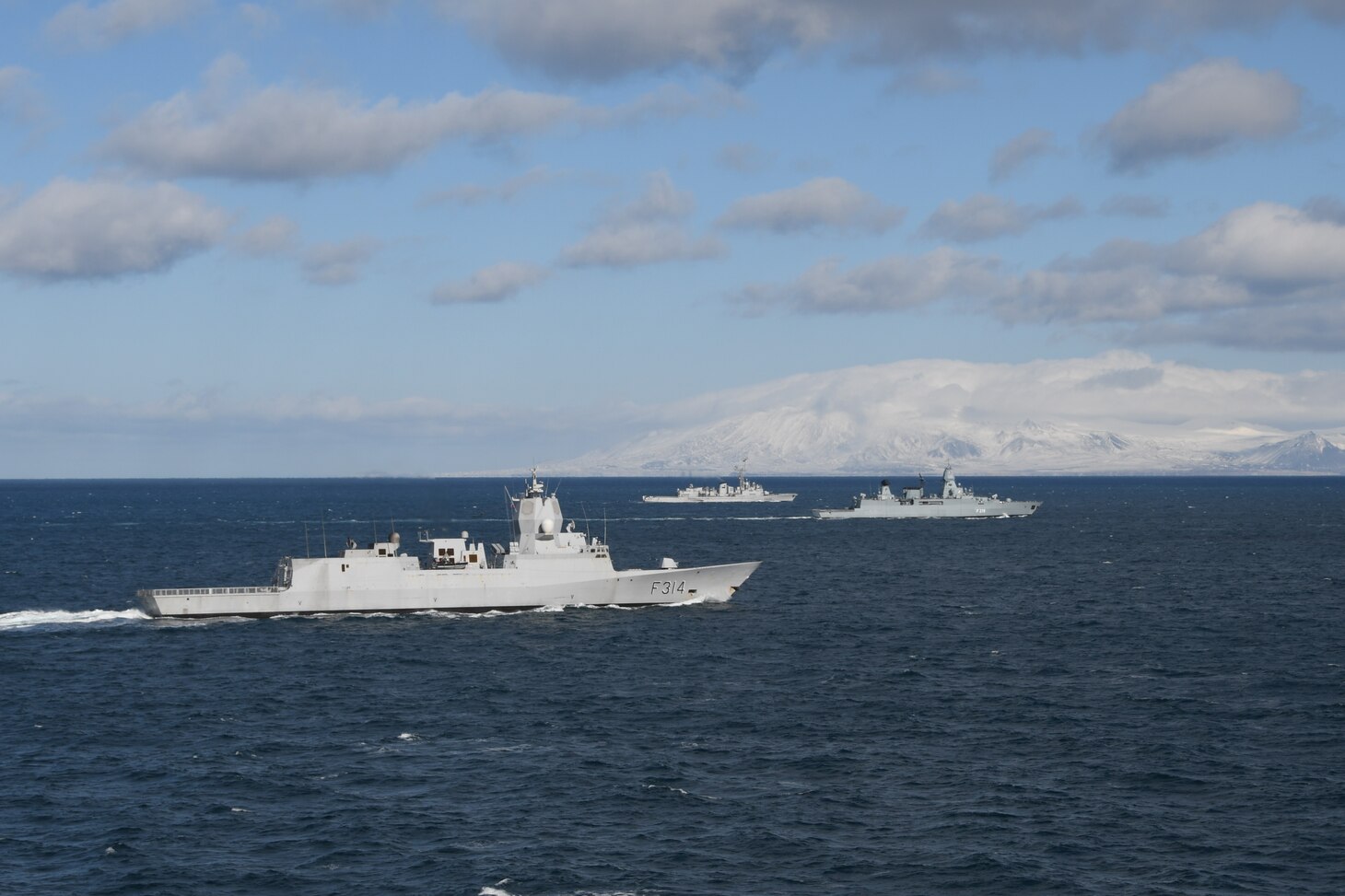 From left to right, the Norwegian Fritdjof Nansen-class frigate HNoMS Thor Heyerdahl (F314), French F70 type frigate FS Latouche-Tréville (D646) and German Sachsen-class air-defense frigate FGS Sachsen (F219) sail in formation in the North Atlantic Ocean in support of exercise Northern Viking 22.